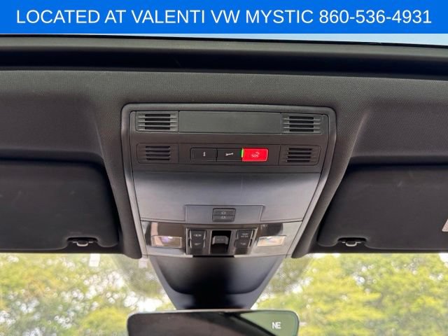 Used 2024 Volkswagen Tiguan SE R-Line AWD/4WD image 16