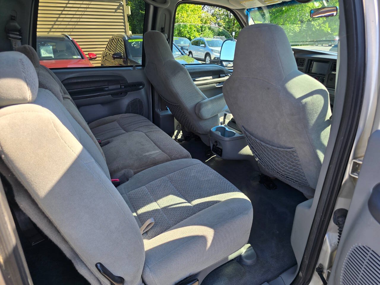 Used 2004 Ford Excursion XLT AWD/4WD image 26