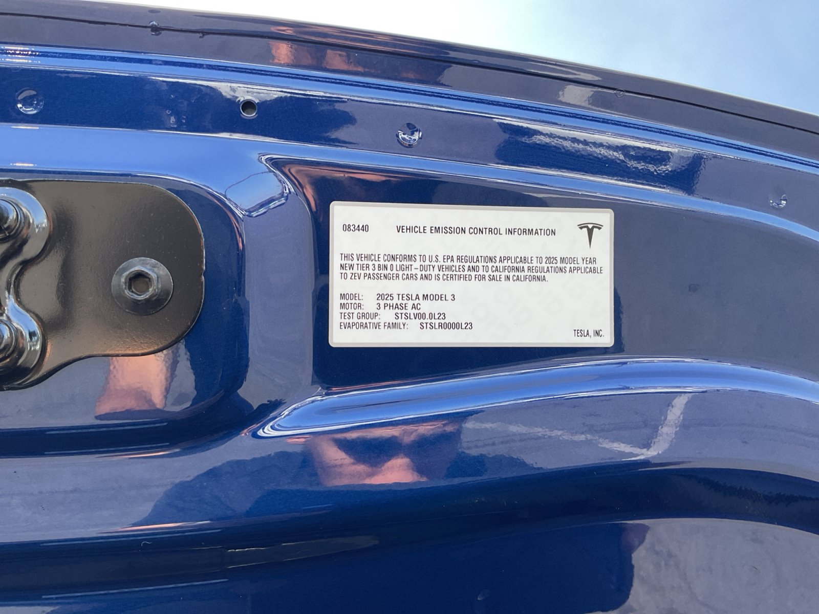 Used 2025 Tesla Model 3 Long Range AWD/4WD image 23