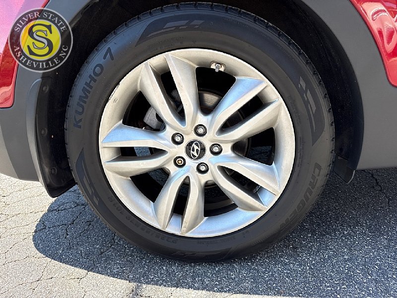 Used 2013 Hyundai Santa Fe Sport 2.0T FWD image 8