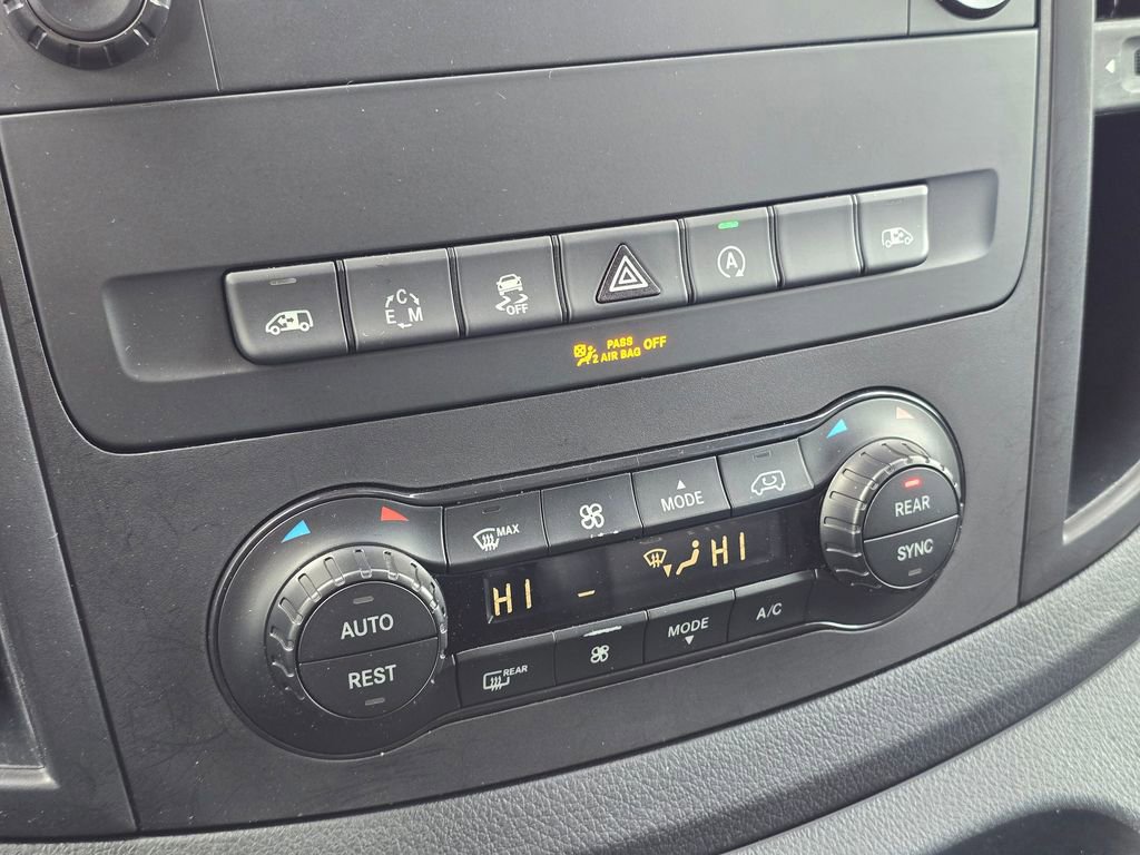 Used 2019 Mercedes-Benz Metris Passenger image 27