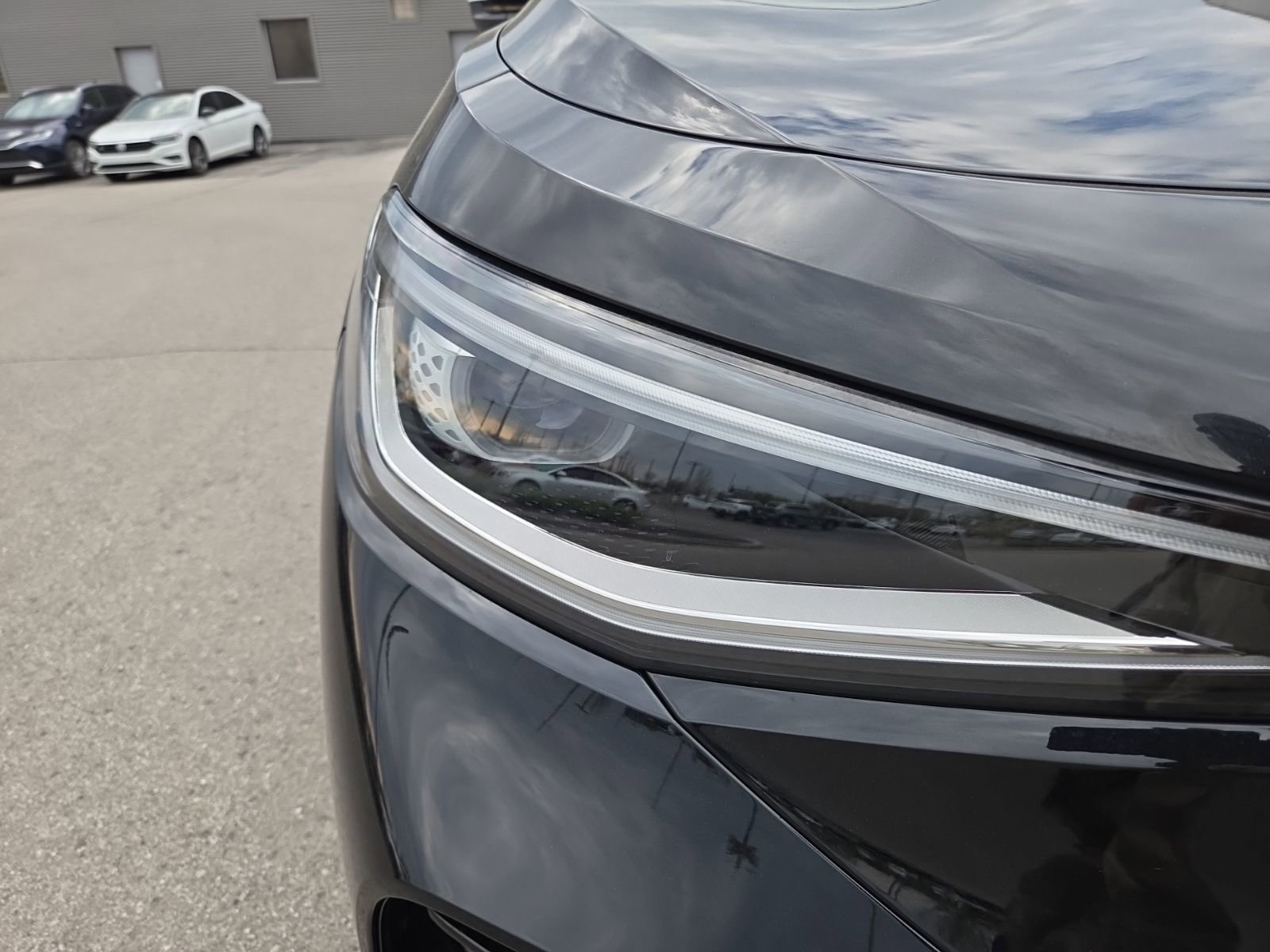 Used 2023 Volkswagen ID.4 Pro S image 4