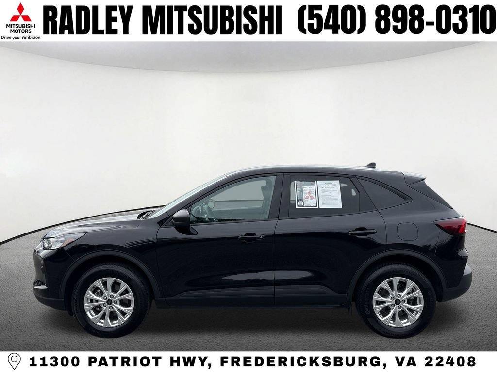Used 2025 Ford Escape Active AWD/4WD image 16