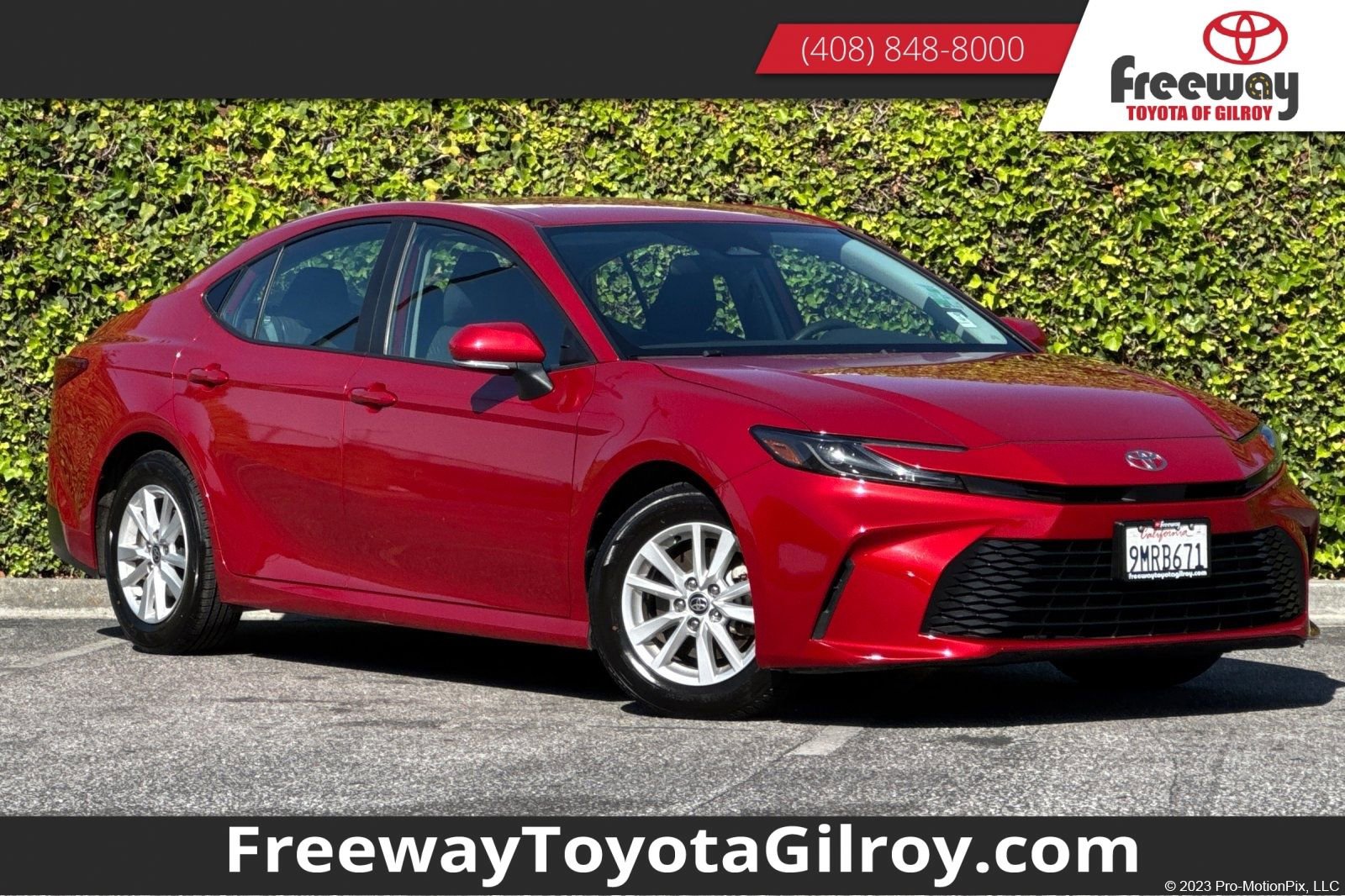 Used 2025 Toyota Camry LE FWD image 1