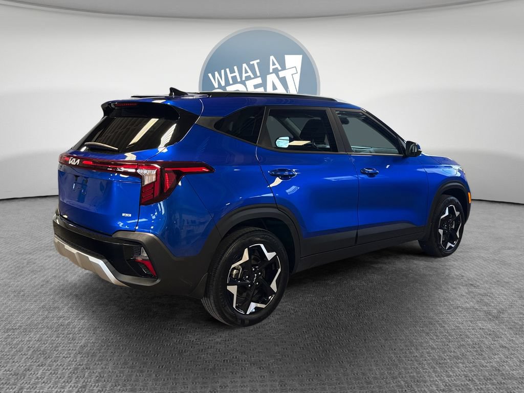 Certified 2025 Kia Seltos S AWD/4WD image 3