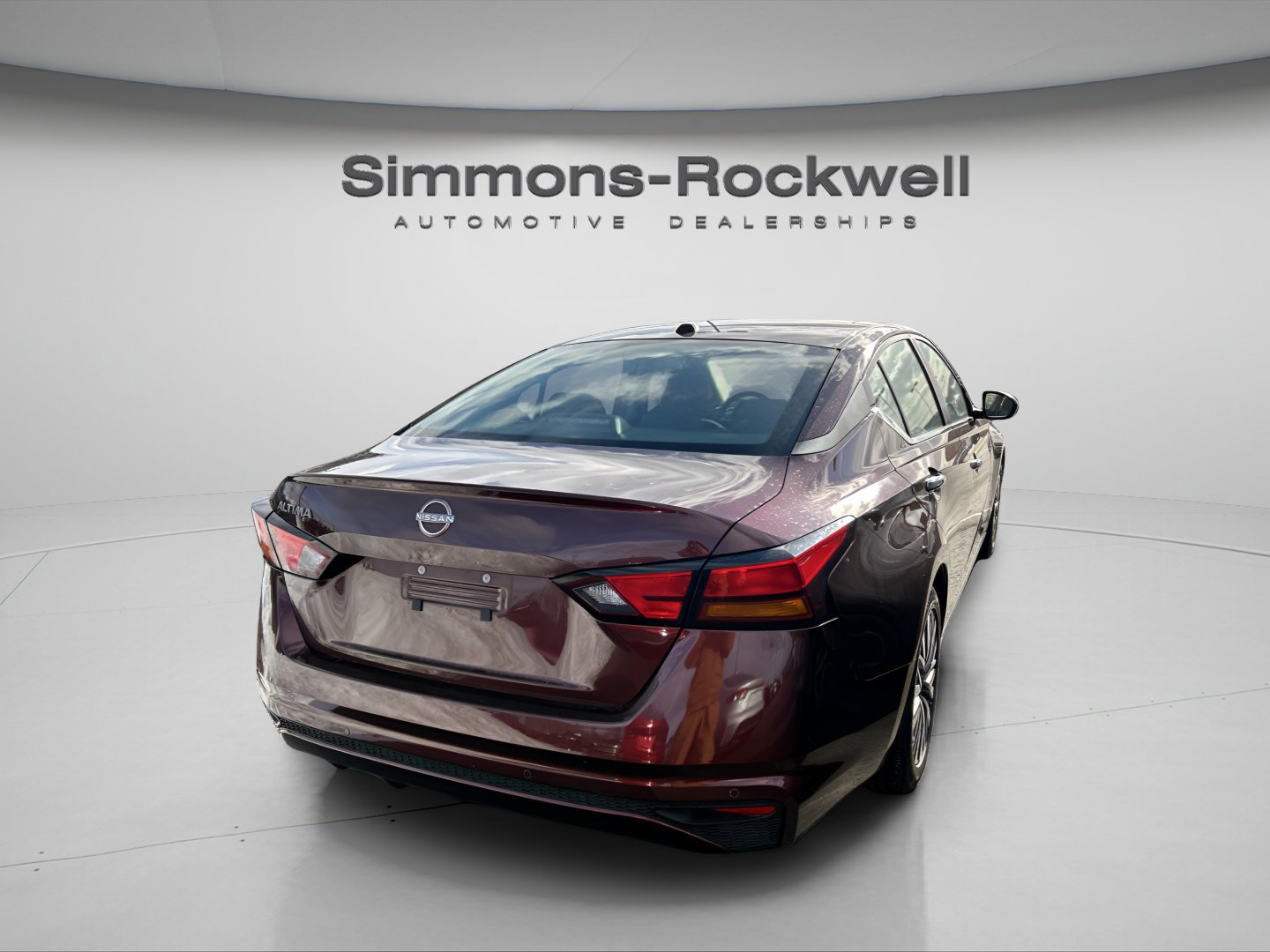 Used 2025 Nissan Altima 2.5 SV FWD image 7