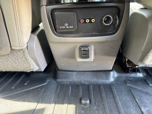 Used 2015 Chevrolet Traverse LT image 42