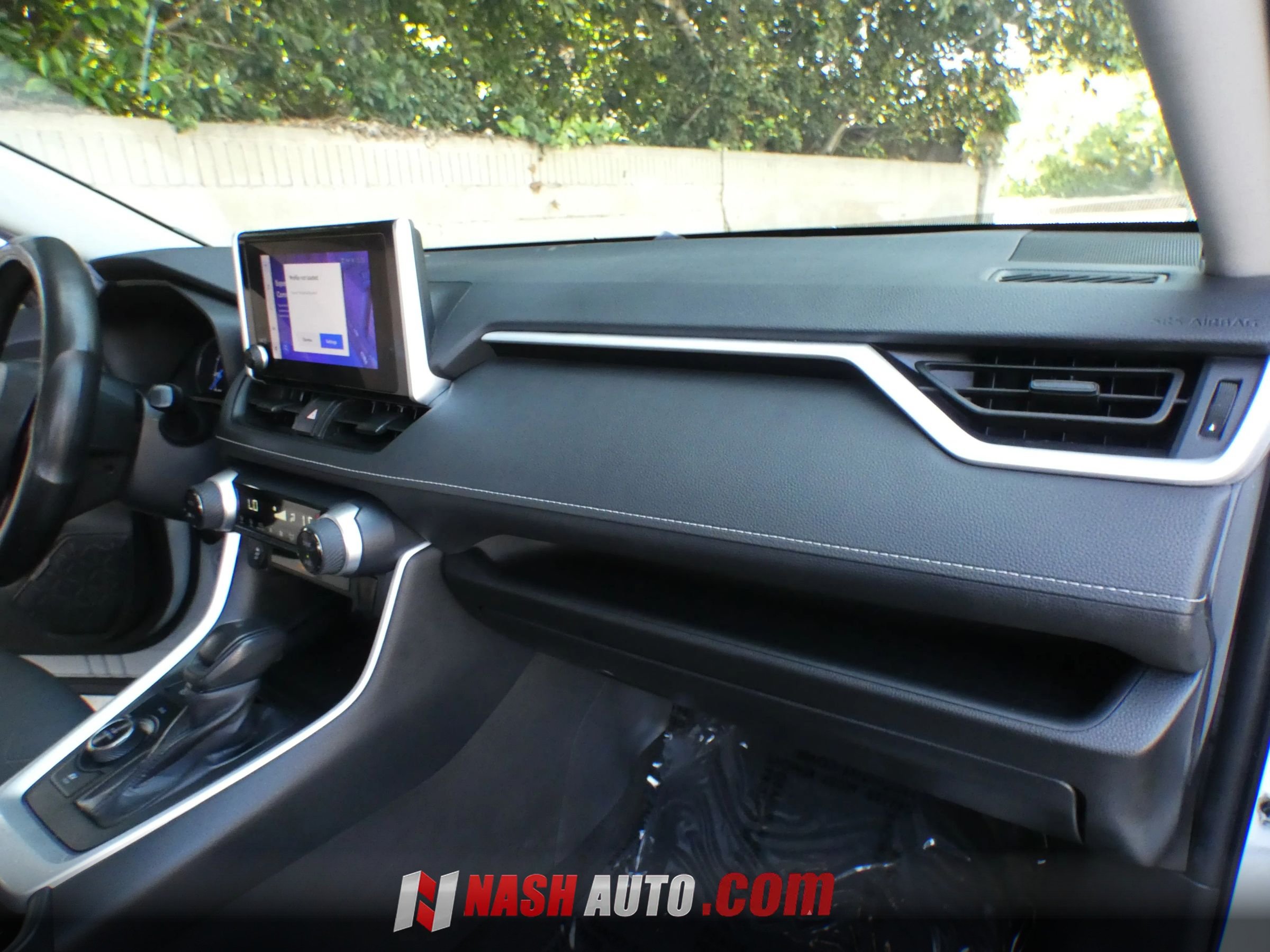 Used 2023 Toyota RAV4 AWD Hybrid image 35