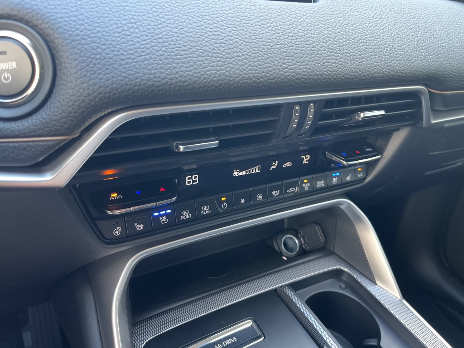 New 2026 MAZDA CX-90 Plug-In Hybrid w/Premium Sport AWD/4WD image 18
