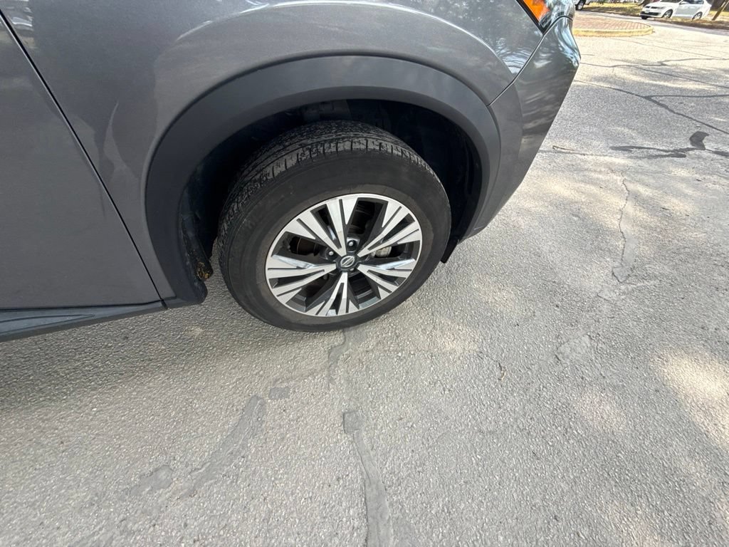 Used 2021 Nissan Rogue SV FWD image 9