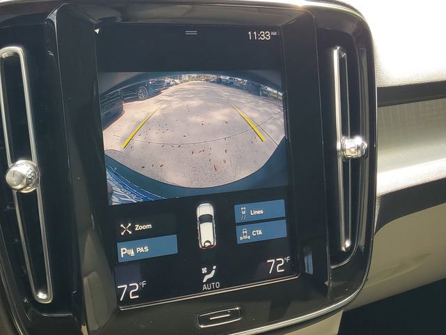 Used 2021 Volvo XC40 T4 Momentum w/ Premium Package image 25