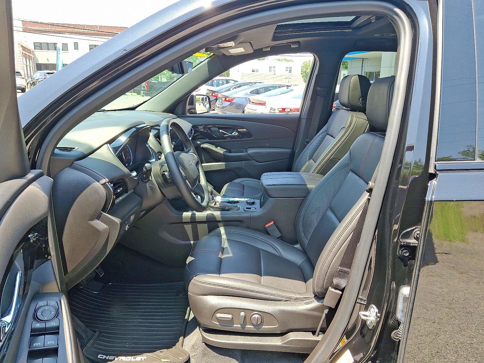 Used 2023 Chevrolet Traverse RS w/ LPO, 'HIT The Road' Package image 15