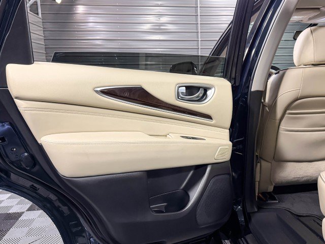Used 2019 INFINITI QX60 Luxe w/ Sensory Package image 18