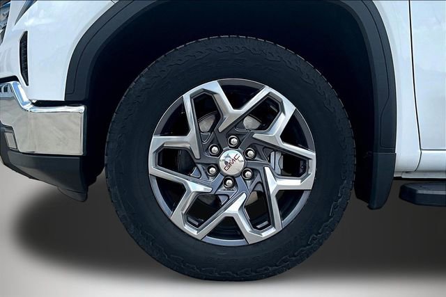 Used 2023 GMC Sierra 1500 SLT w/ SLT Premium Package AWD/4WD image 34