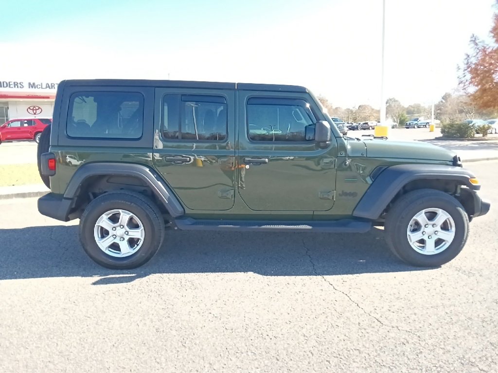 Used 2022 Jeep Wrangler Unlimited Sport image 2