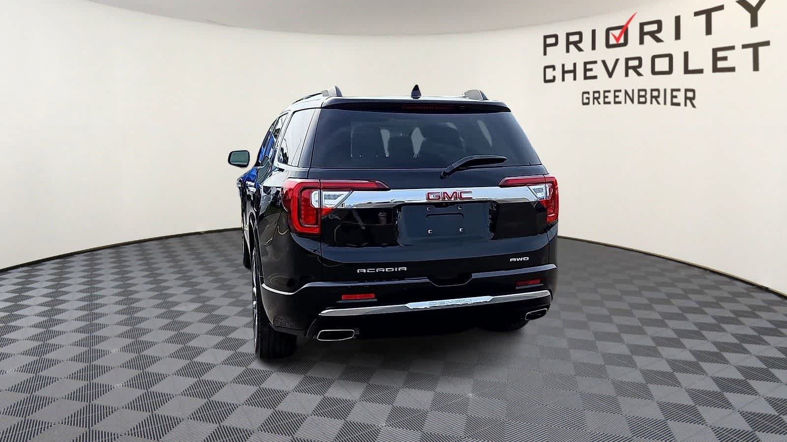 Used 2023 GMC Acadia Denali w/ Black Diamond Edition AWD/4WD image 7