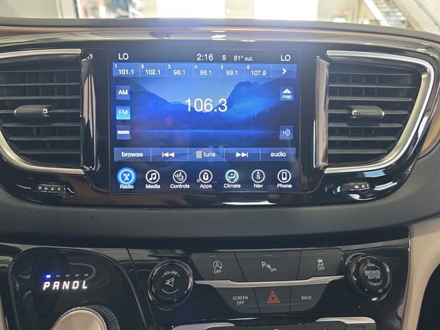 Used 2017 Chrysler Pacifica Touring-L Plus image 21