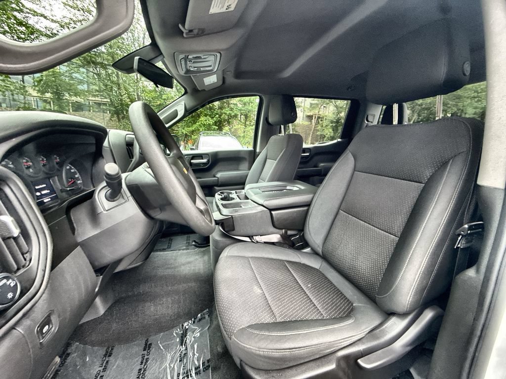 Used 2020 Chevrolet Silverado 1500 Custom w/ Custom Value Package AWD/4WD image 13