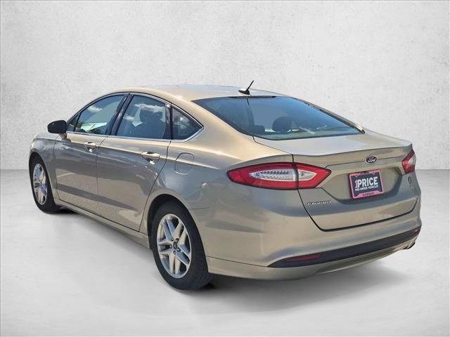 Used 2015 Ford Fusion SE FWD image 7