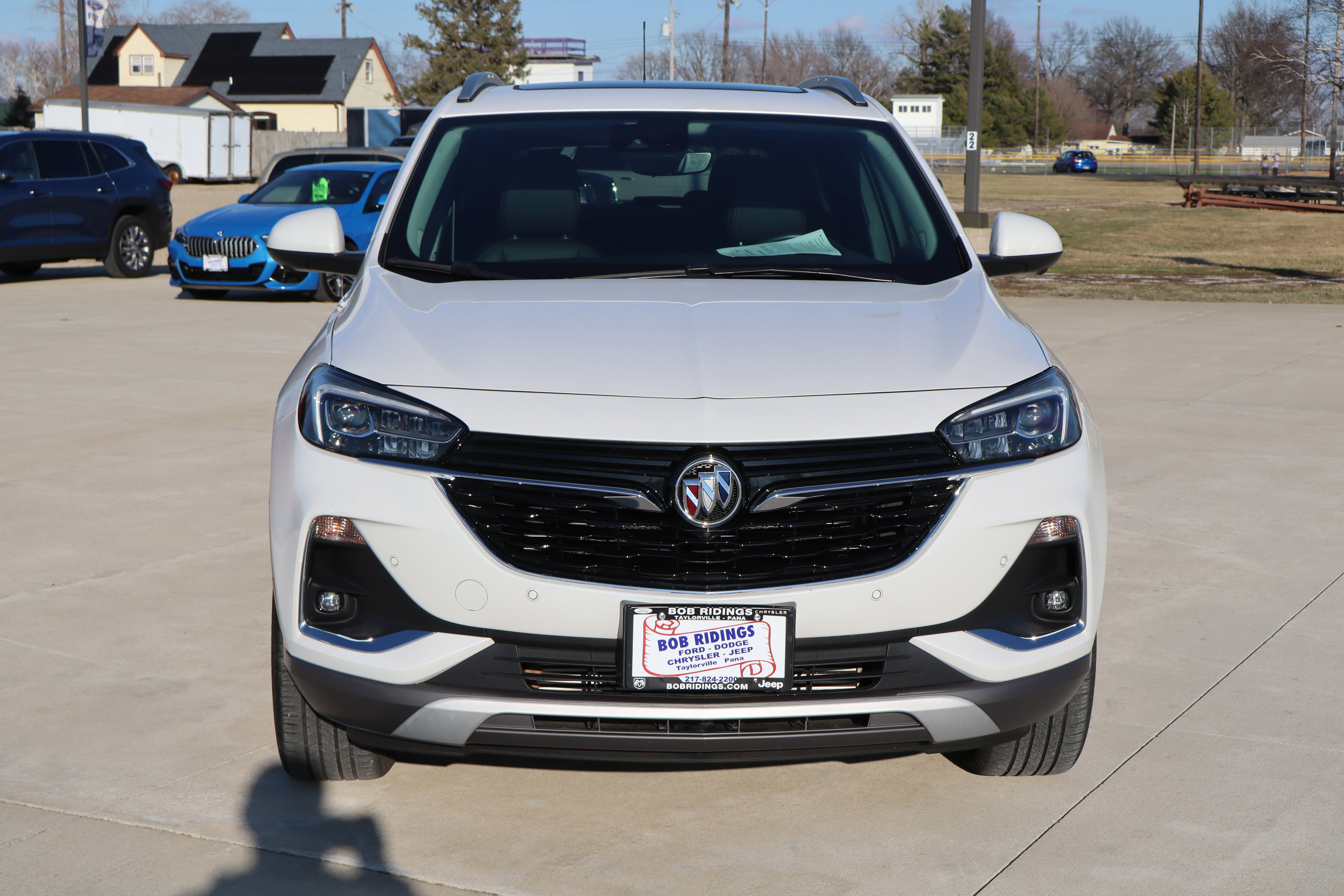 Used 2023 Buick Encore GX Essence w/ Advanced Technology Package image 3