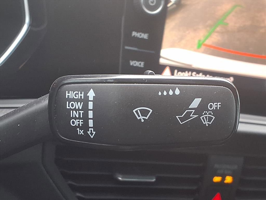 Used 2023 Volkswagen Jetta GLI Autobahn image 16