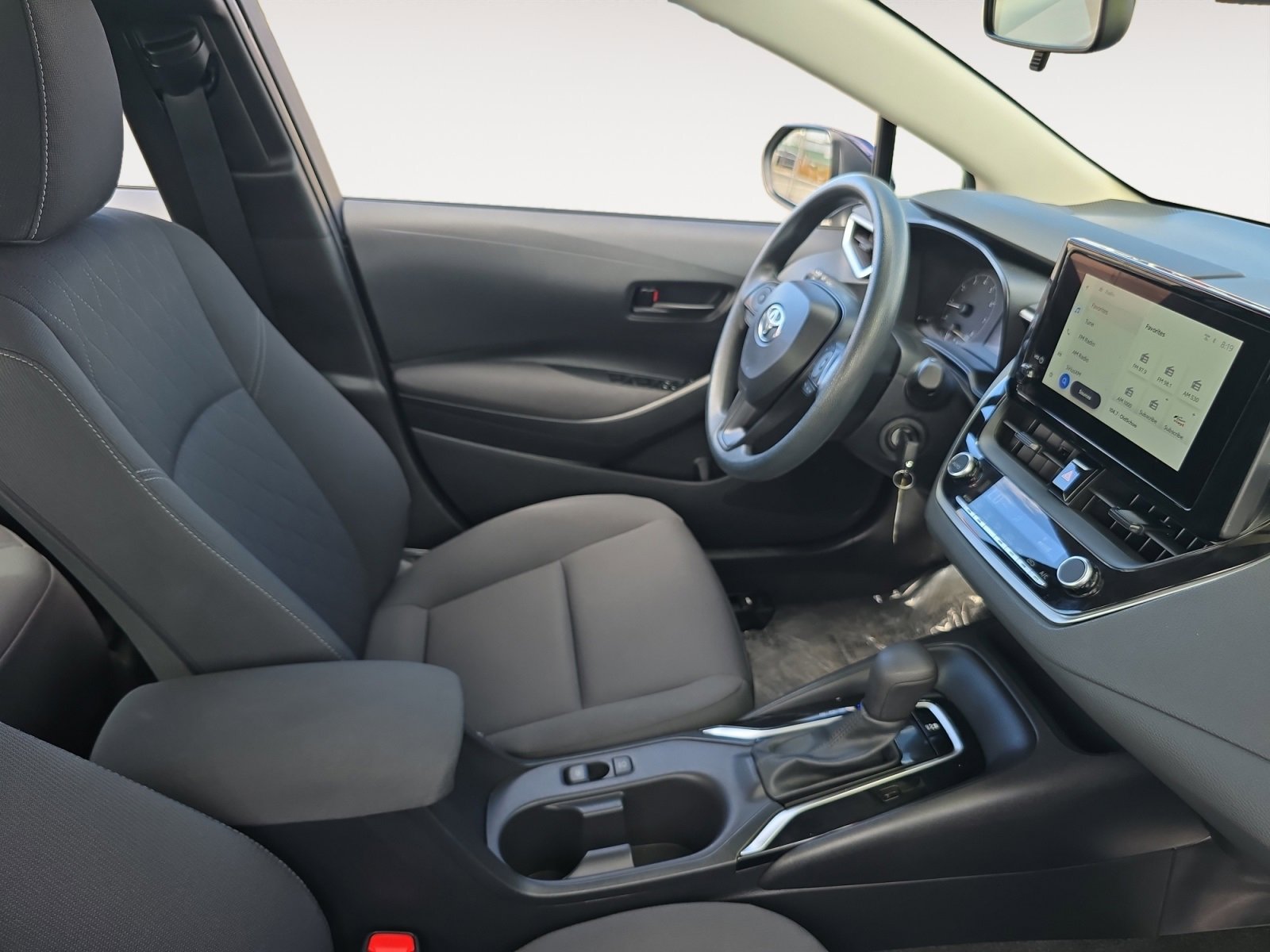 Used 2023 Toyota Corolla LE image 15