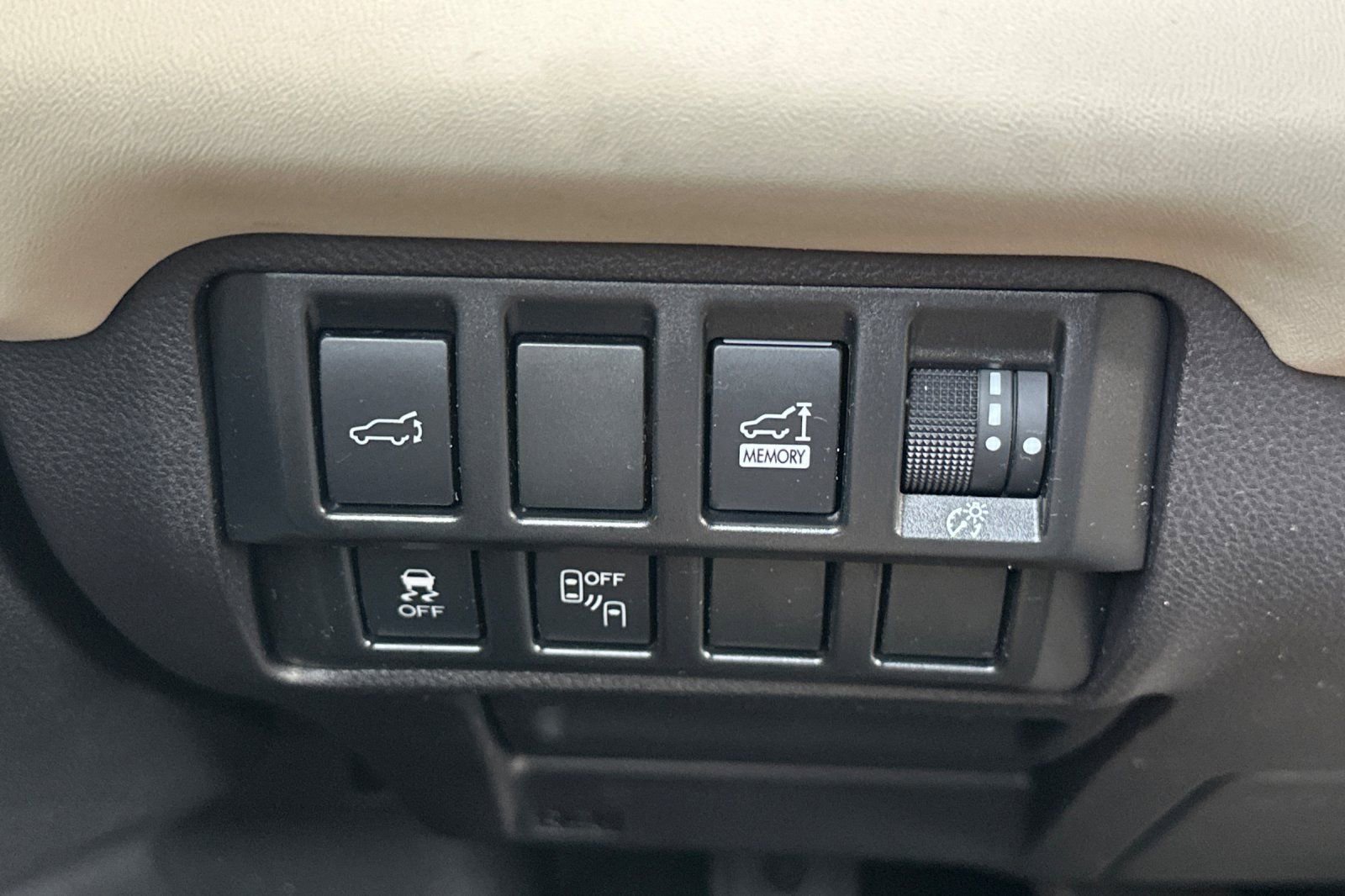 Used 2019 Subaru Ascent Limited w/ Popular Package #3 image 36