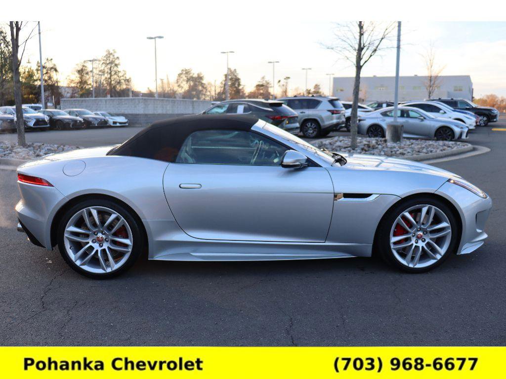 Used 2017 Jaguar F-TYPE R image 8