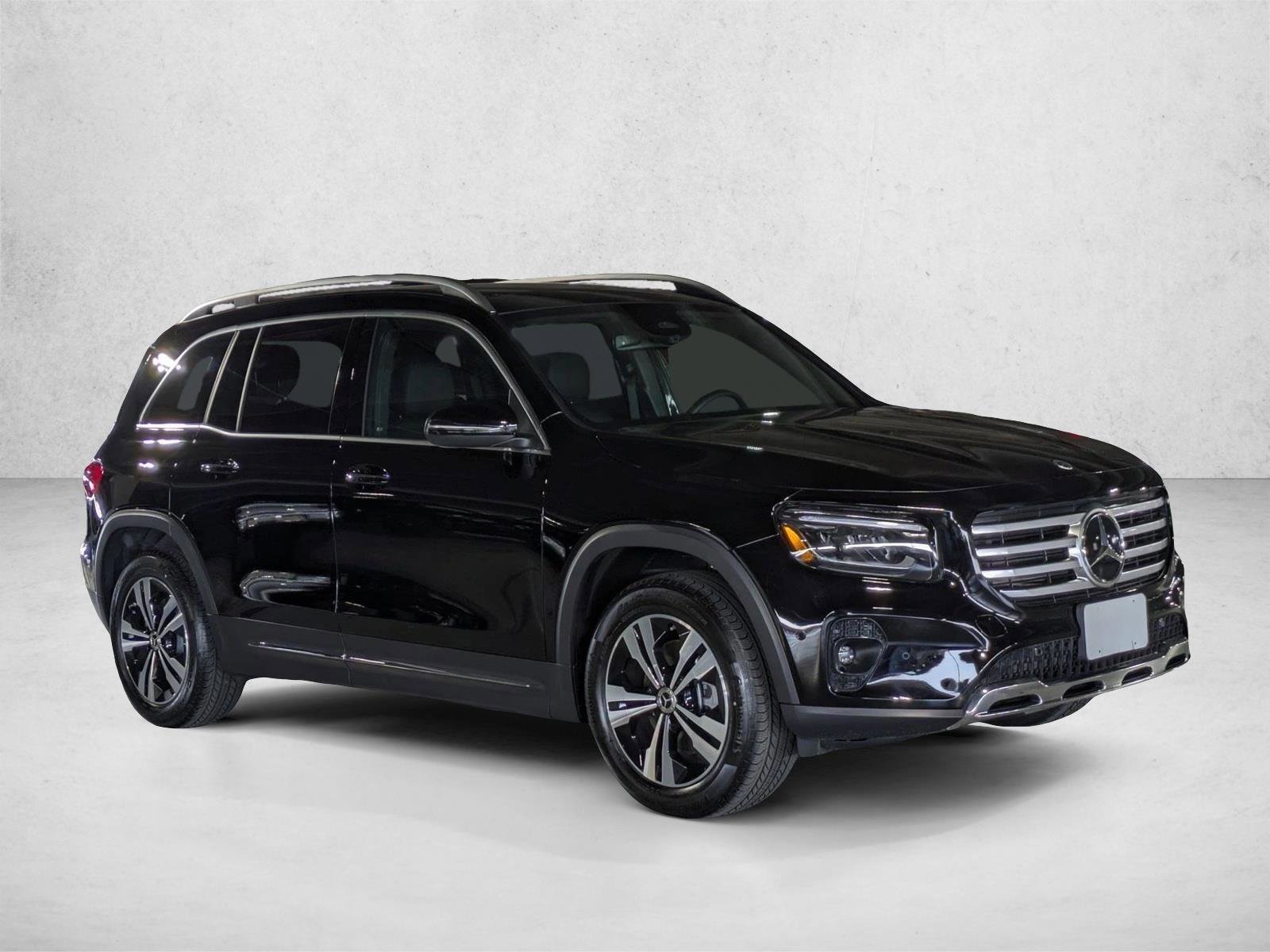 Certified 2025 Mercedes-Benz GLB 250 4MATIC image 3