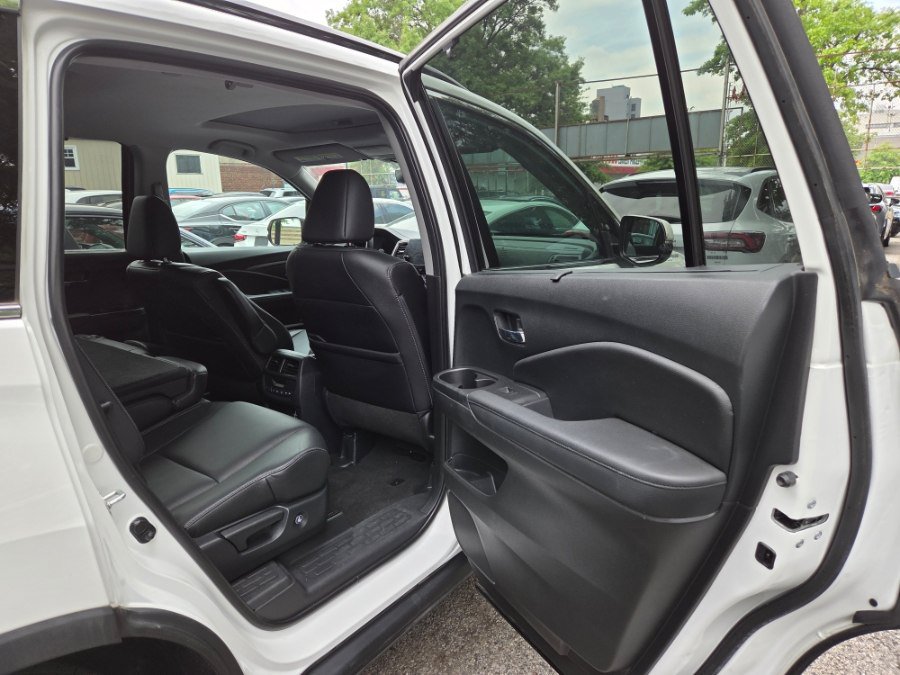 Used 2022 Honda Pilot Special Edition image 10