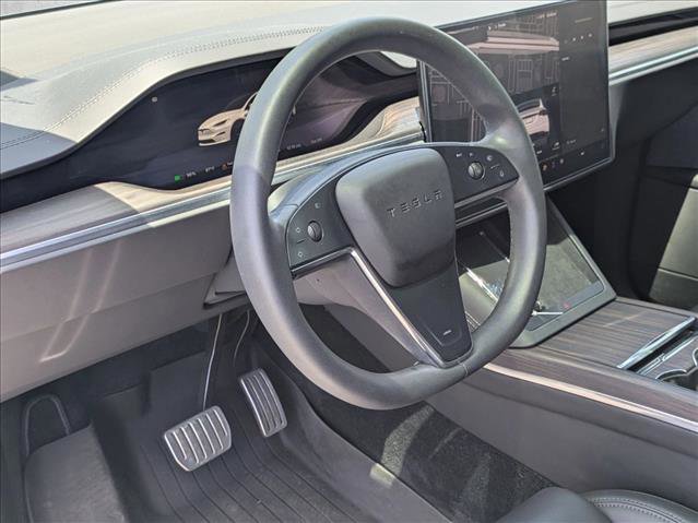Used 2023 Tesla Model X AWD/4WD image 9