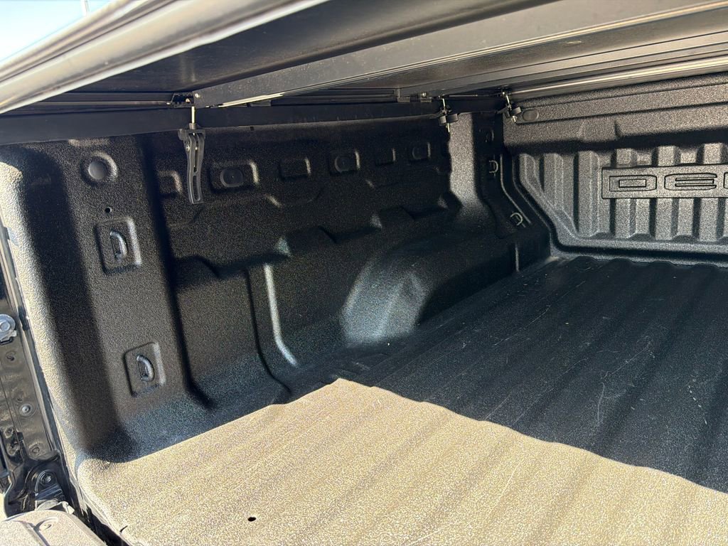 Used 2024 GMC Canyon Denali AWD/4WD image 12