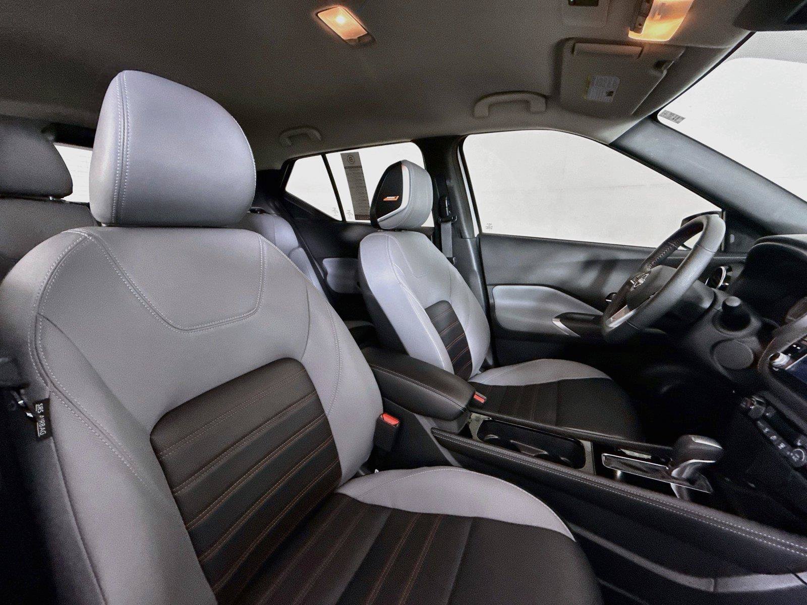 Used 2023 Nissan Kicks SR w/ SR Premium Package FWD image 36