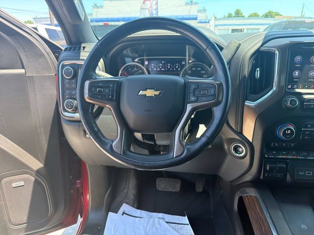 Used 2020 Chevrolet Silverado 1500 High Country w/ Technology Package AWD/4WD image 14