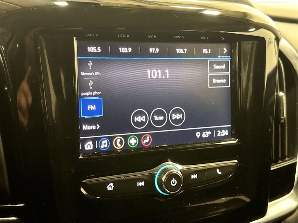 Used 2021 Chevrolet Traverse LS image 13