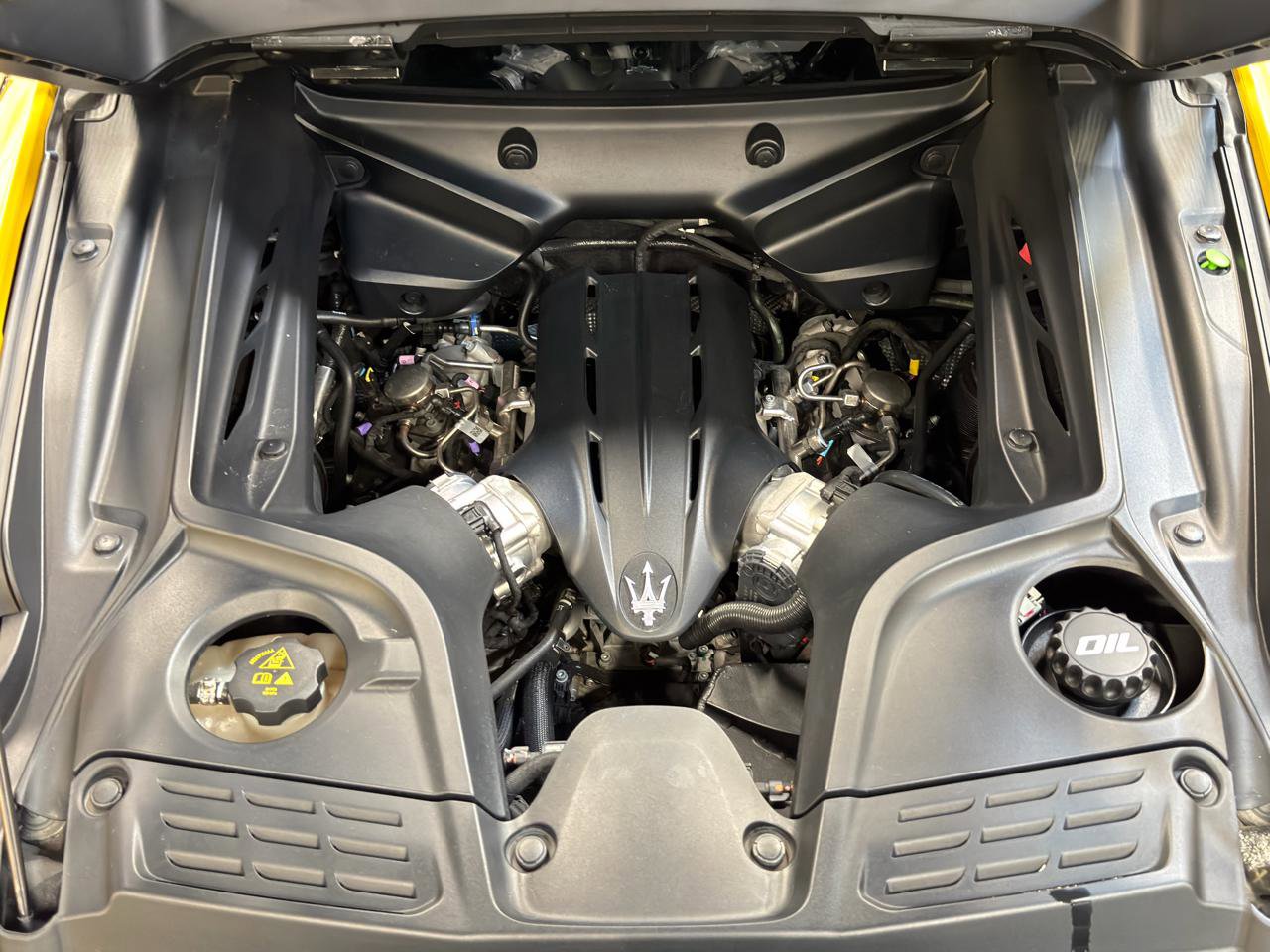 Used 2022 Maserati MC20 Coupe image 31