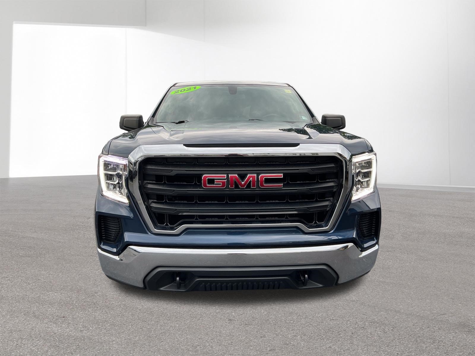 Used 2021 GMC Sierra 1500 4x4 Crew Cab w/ Sierra Value Package image 8