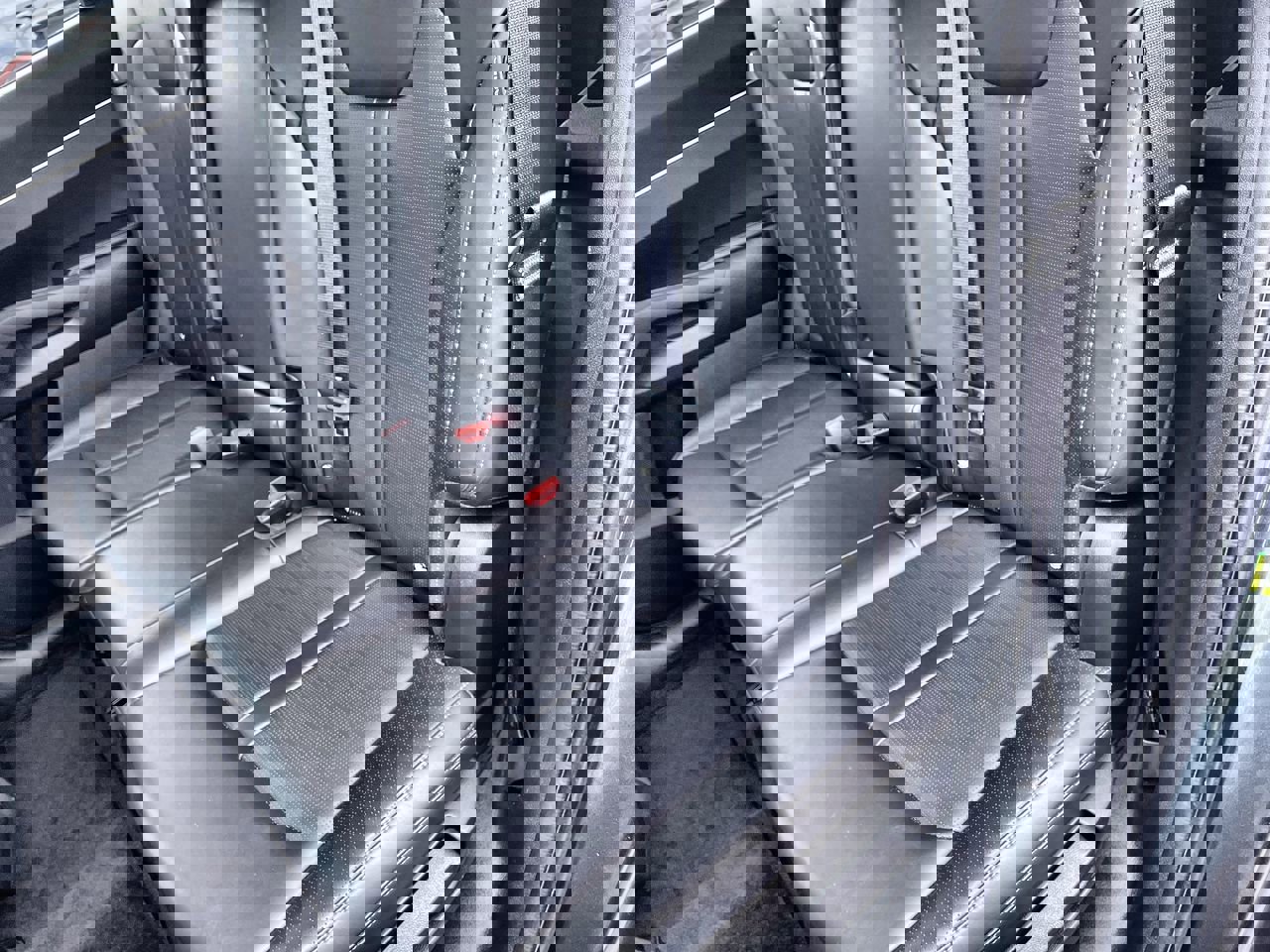 Used 2024 Kia Sorento S image 21