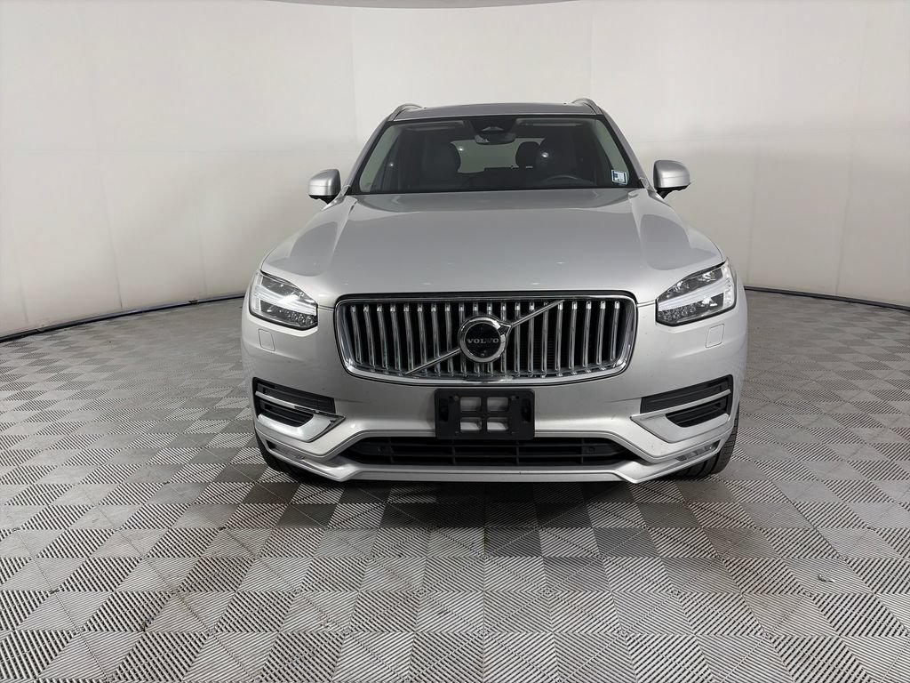 Used 2024 Volvo XC90 B5 Plus AWD/4WD image 2
