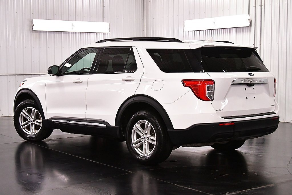 Used 2022 Ford Explorer XLT image 5