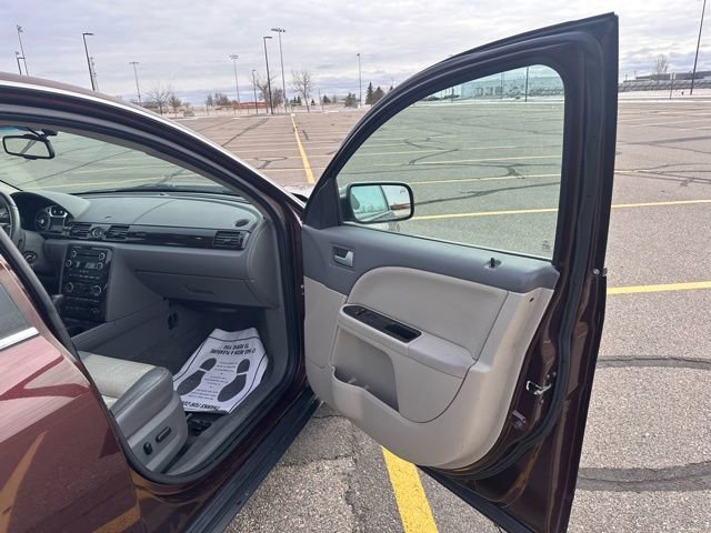 Used 2009 Mercury Sable Premier image 25