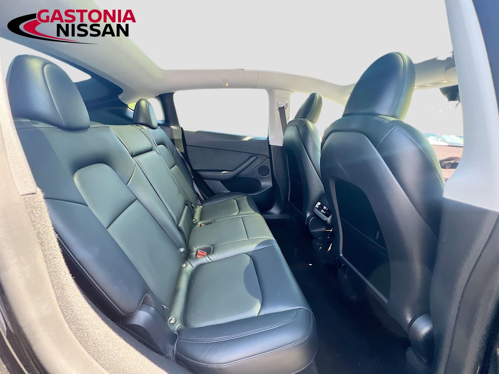 Used 2025 Tesla Model Y Long Range image 37