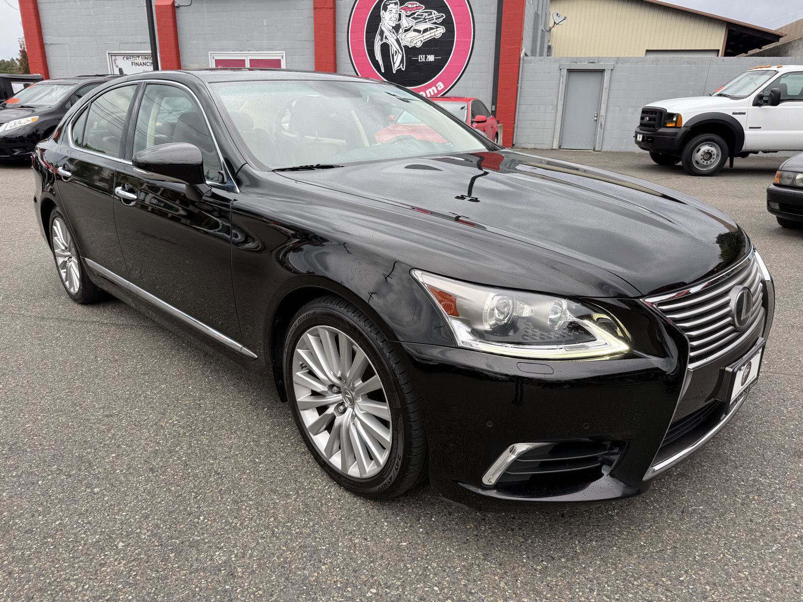 Used 2013 Lexus LS 460 image 4