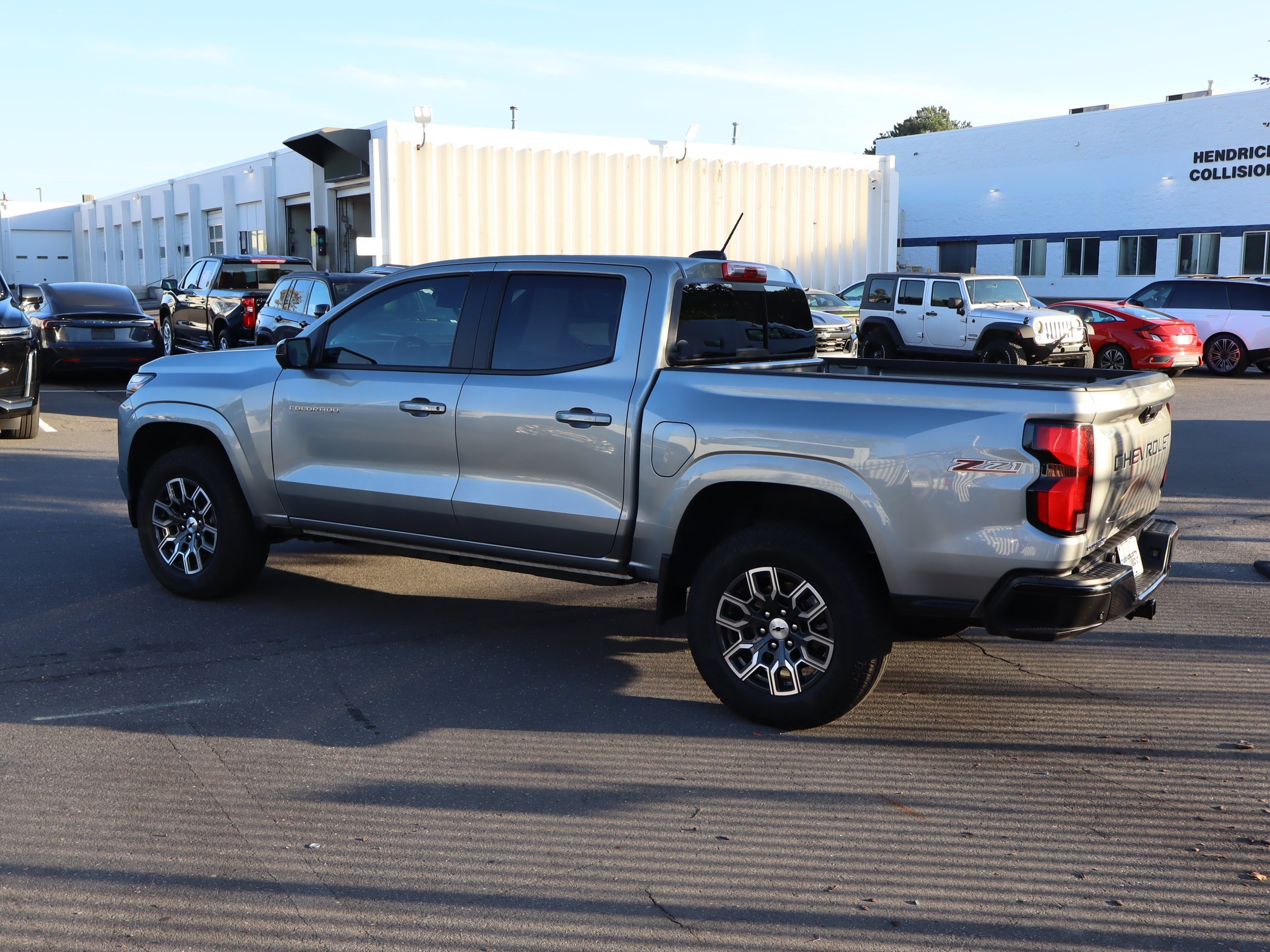 Used 2024 Chevrolet Colorado Z71 w/ Z71 Convenience Package 2 AWD/4WD image 8