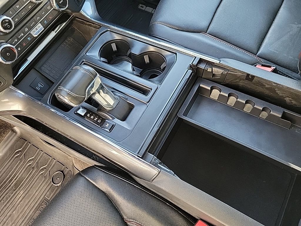 Used 2022 Ford F150 Lariat w/ Equipment Group 502A High image 9