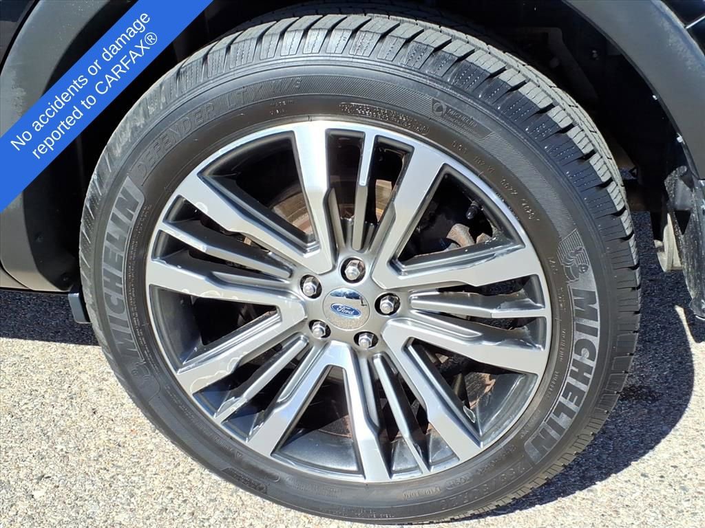 Used 2017 Ford Explorer Platinum image 9