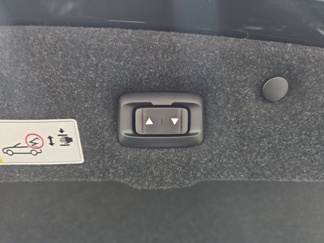 Used 2016 BMW M4 Convertible RWD image 31