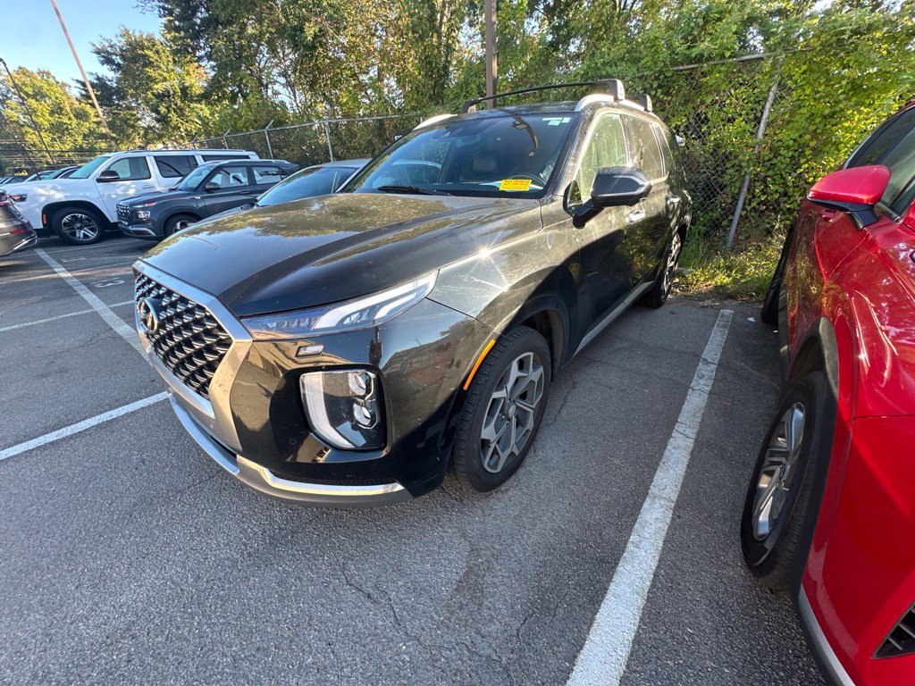 Used 2022 Hyundai Palisade Calligraphy FWD image 2