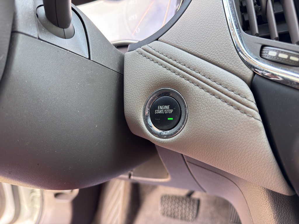 Used 2017 Chevrolet Cruze Premier image 21