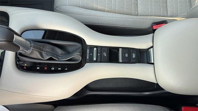 Used 2024 Honda HR-V LX image 15